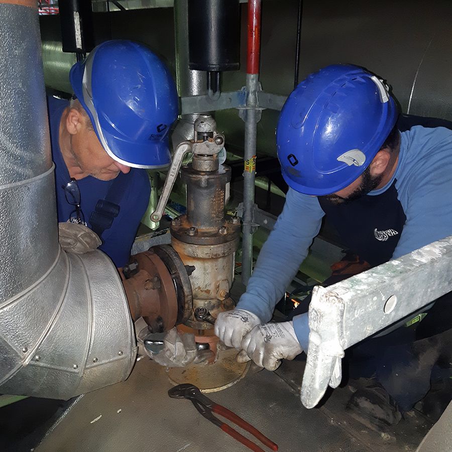 Revision of safety valves and control valves in Kladno Heating Plant