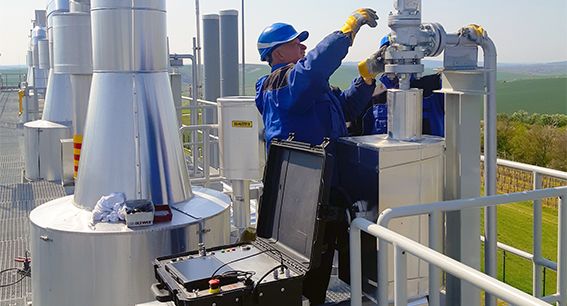„On-site“ údržba pojistných ventilů na nejmodernější technologii sušení zemního plynu