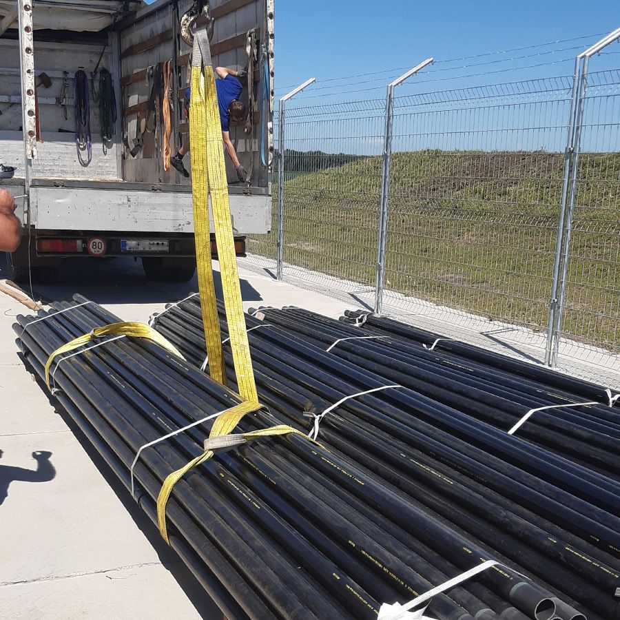 Fast delivery of pipes for gas pipeline